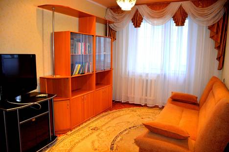 Двухкомнатная квартира в аренду посуточно в Волгограде по адресу Константина Симонова 38