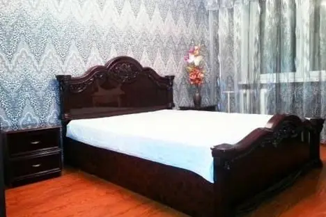 3-комнатная квартира в Тобольске, 9 микрорайон,19А