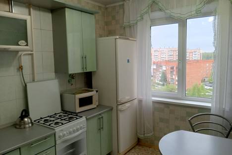 2-комнатная квартира в Миассе, Миасс, Лихачева, 43