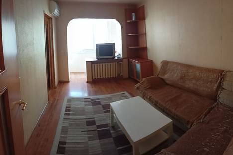 2-комнатная квартира в Таганроге, ул. Щаденко, 90