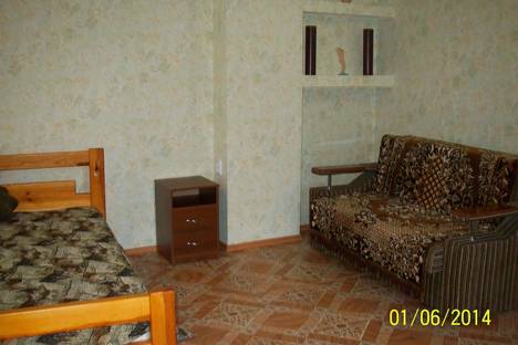 Однокомнатная квартира в аренду посуточно в Саках по адресу Мичурина 24