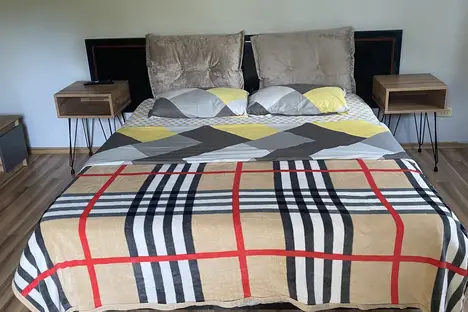 2-комнатная квартира в Сочи, ул. Серафимовича 3