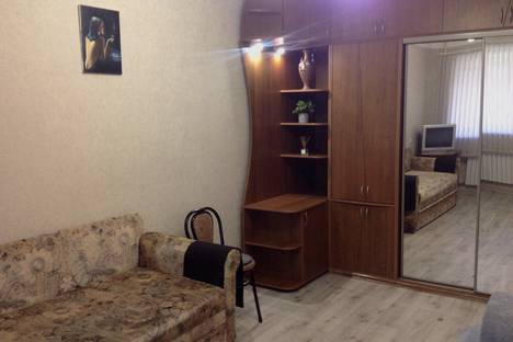 Однокомнатная квартира в аренду посуточно в Севастополе по адресу Меньшикова,23