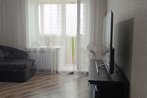 2-комнатная квартира в Яровом, кв-л В, д.5