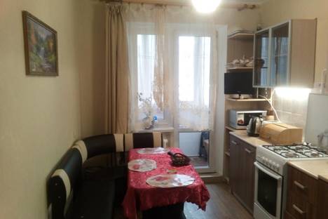 Комната в аренду посуточно в Симферополе по адресу ул. Г. Сталинграда,33