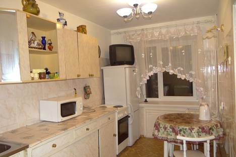 Двухкомнатная квартира в аренду посуточно в Красноярске по адресу ул. Карла Маркса, 135