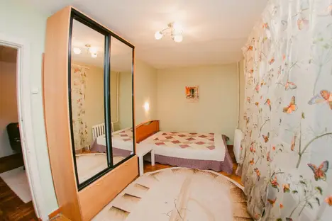 2-комнатная квартира во Владивостоке, Владивосток, улица Адмирала Захарова 5