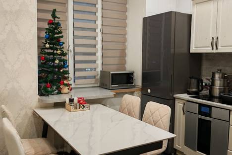 3-комнатная квартира в Тюмени, ул. Мельникайте, 102