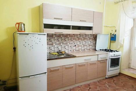 Однокомнатная квартира в аренду посуточно в Якутске по адресу ул. Орджоникидзе, 54