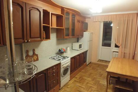 Трёхкомнатная квартира в аренду посуточно в Могилёве по адресу ул. Актюбинская, 11
