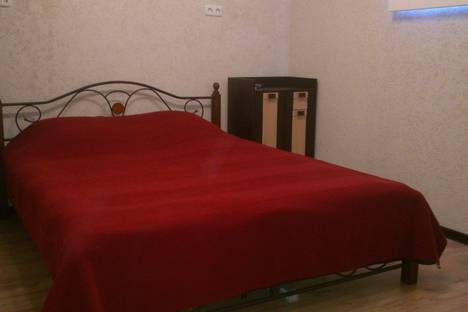 Двухкомнатная квартира в аренду посуточно в Севастополе по адресу Челнокова, 12