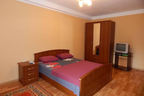 Однокомнатная квартира в аренду посуточно в Севастополе по адресу Репина, 14