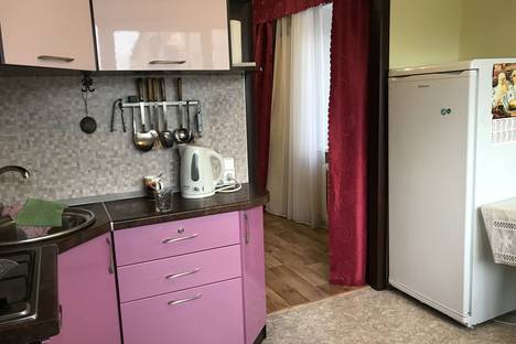 2-комнатная квартира в Яровом, кв-л Б, дом 14