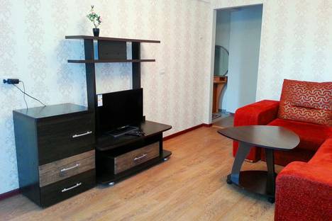 Двухкомнатная квартира в аренду посуточно в Тобольске по адресу 4 микрорайон , д.9