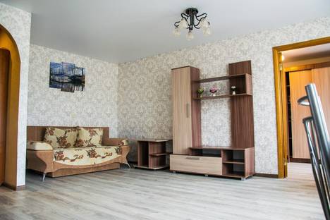 Двухкомнатная квартира в аренду посуточно в Смоленске по адресу улица Тухачевского, 7