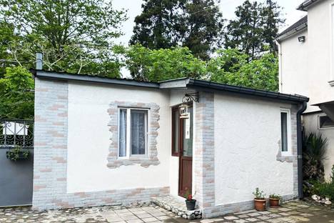 Дом в Батуми, Махинджаури. Пр. Царицы Тамары 4 / 10-3