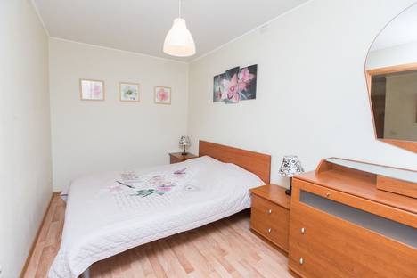 2-комнатная квартира в Челябинске, Челябинск, Свердловский пр-кт, 71 2-комнатная квартира в Челябинске, Челябинск, Свердловский пр-кт, 71