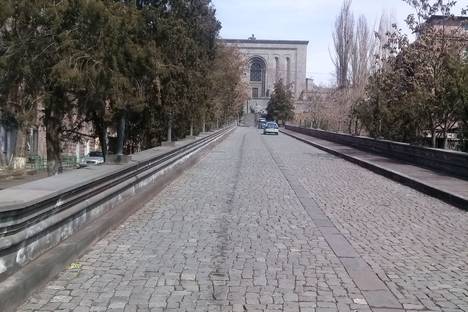 Двухкомнатная квартира в аренду посуточно в Ереване по адресу Yerevan, Mesrop Mashtots Avenue, 51, метро Еритасардакан