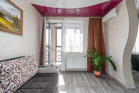 Двухкомнатная квартира в аренду посуточно в Казани по адресу улица Сибгата Хакима 50