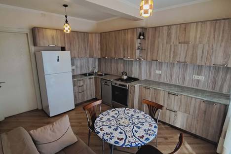 3-комнатная квартира в Батуми, Батуми, улица 26-го Мая, 13