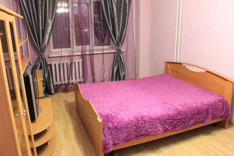 Однокомнатная квартира в аренду посуточно в Тюмени по адресу улица Энергетиков, 24