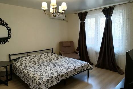 Двухкомнатная квартира в аренду посуточно в Севастополе по адресу Крым проспект Октябрьской Революции, 22 кор.10