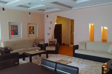 3-комнатная квартира в Баку, улица Рашида Бейбутова дом 54, м. 28 Мая