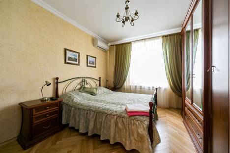 Двухкомнатная квартира в аренду посуточно в Москве по адресу Марии Ульяновой улица, 12