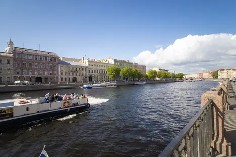2-комнатная квартира в Санкт-Петербурге, набережная реки Фонтанки 56, м. Достоевская