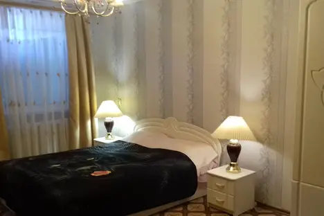 3-комнатная квартира в Севастополе, Севастополь, улица Адмирала Юмашева,19б