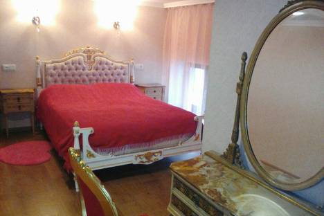Четырёхкомнатная квартира в аренду посуточно в Ереване по адресу Аршакуняц проспект,Мол 39, метро Сасунци Давид