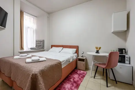 Комната в Санкт-Петербурге, Графский пер., 7