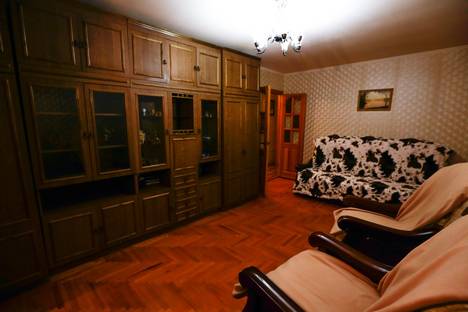 Трёхкомнатная квартира в аренду посуточно в Ставрополе по адресу улица Орджоникидзе, 1