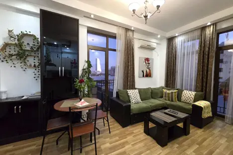 2-комнатная квартира в Тбилиси, Тбилиси, ул. П. Ингороква 19, м. Площадь Свободы