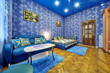 Трёхкомнатная квартира в аренду посуточно в Санкт-Петербурге по адресу ул.7-я Советская, д.35