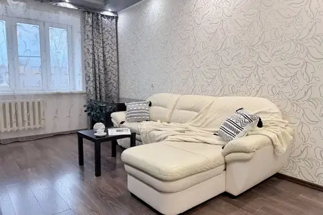 2-комнатная квартира в Кирове, улица Казанская, 80