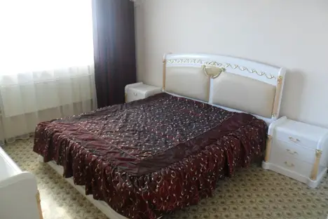 3-комнатная квартира в Нижневартовске, улица Мира, 27