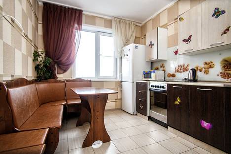 Трёхкомнатная квартира в аренду посуточно в Кемерове по адресу Октябрьский проспект 54