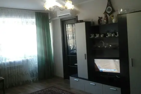 2-комнатная квартира в Яровом, кв-л Б, 20