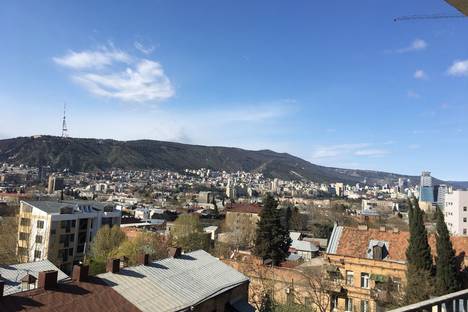 Четырёхкомнатная квартира в аренду посуточно в Тбилиси по адресу Tbilisi, Tsotne Dadiani Street, 7g, метро Station Square