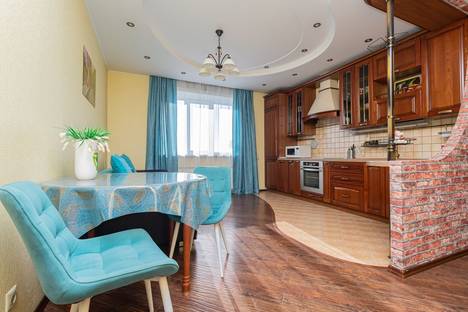 3-комнатная квартира в Омске, бульвар Архитекторов, 14