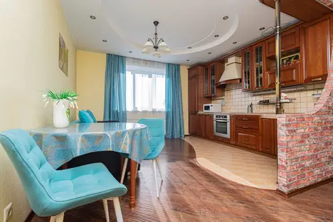 3-комнатная квартира в Омске, бульвар Архитекторов, 14