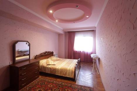 2-комнатная квартира в Ереване, Yerevan, Yeznik Koghbatsi Street, 3, м. Площадь Республики