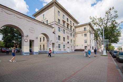 Трёхкомнатная квартира в аренду посуточно в Минске по адресу улица Свердлова, 24