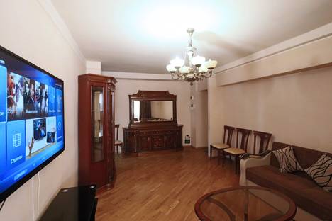 3-комнатная квартира в Ереване, Yerevan, Mesrop Mashtoc pokhota, 15, м. Площадь Республики