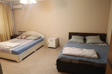 Однокомнатная квартира в аренду посуточно в Астрахани по адресу улица 11 Красной Армии, 4