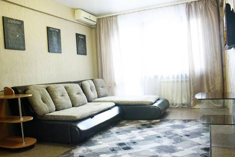 Четырёхкомнатная квартира в аренду посуточно в Бийске по адресу улица Красноармейская, 176