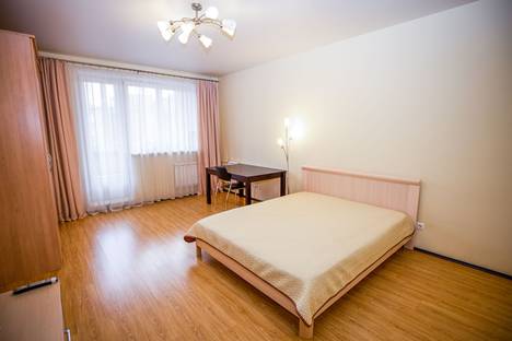 1-комнатная квартира в Красноярске, улица Авиаторов, 33