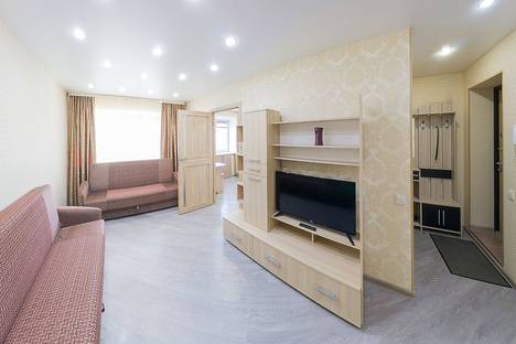 Двухкомнатная квартира в аренду посуточно в Новосибирске по адресу улица Ватутина, 26, метро Площадь Маркса