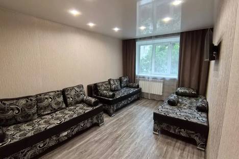 2-комнатная квартира в Новокузнецке, улица Кутузова, 64